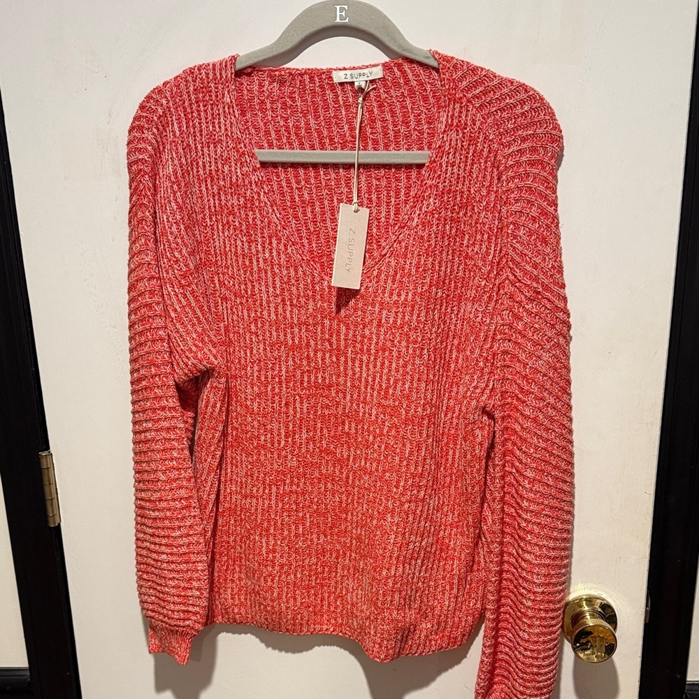 Z Supply Women's Coral/White Knit V-Neck Sweater